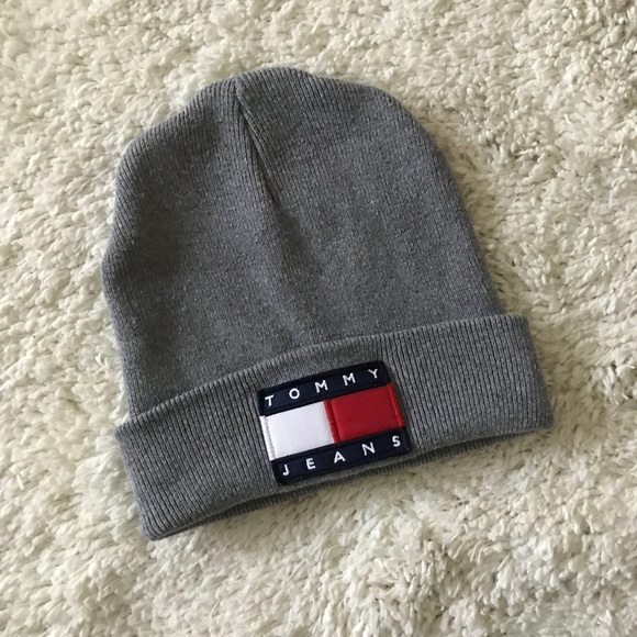 vintage tommy hilfiger beanie